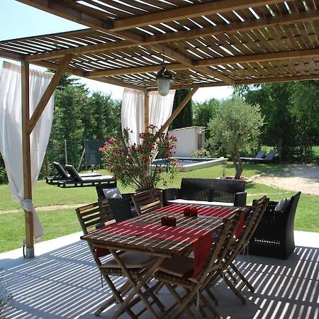 Le Cabanon Tendance Du Luberon Mérindol 外观 照片